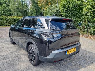 Vaurioauto  passenger cars Peugeot 5008 1.2 Hybr Aut. Allure 7 Stoelen 2025/1