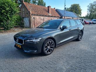 Coche accidentado Volvo V-60 B3 Aut. Navi Led 2021/6