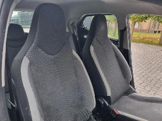 Toyota Aygo 1.0 X-Play Airco Camera picture 14