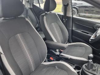 Hyundai I-10 1.0 Comfort Airco picture 12