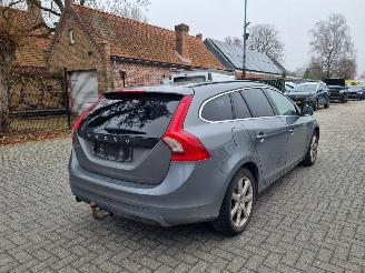 Volvo V-60 2.0d D2 Aut. Navi picture 3