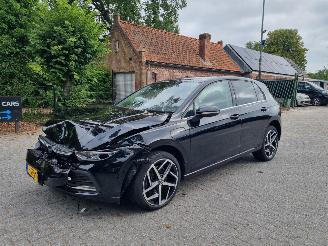 Coche accidentado Volkswagen Golf eHybrid Pano Navi Led 2025/1