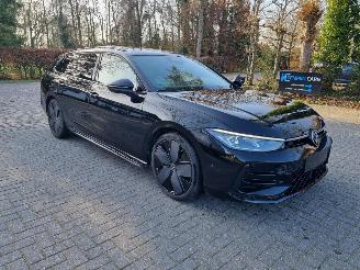 Auto incidentate Volkswagen Passat 1.5 TSI DSG R-Line Pano Stoelverw Led 2024/10