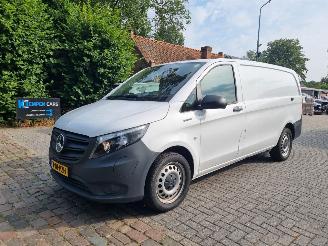 Vaurioauto  passenger cars Mercedes Vito Evito 112 66KWH Airco Navi Stoelverw 2023/10
