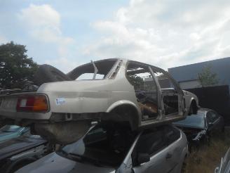demontáž osobní automobily BMW 7-serie 732i  e23 1982/1