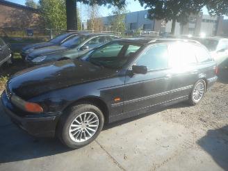 disassembly passenger cars BMW 5-serie 525i touring 1999/1