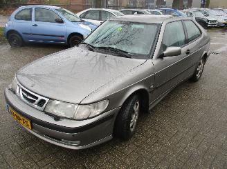 skadebil auto Saab 9-3 2.0t se coupe 2001/9
