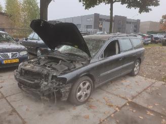 Autoverwertung Volvo V-70 2.5t 2003/1