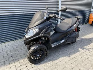 skadebil motor Piaggio MP3 300 HSE 2019/12