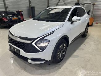 Vaurioauto  passenger cars Kia Sportage hev new car automaat led etc full drivable 2025/6