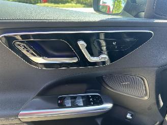 Mercedes C-klasse C220d AMG/RADAR/LEDER/360CAM/BOMVOL SCHADEVRIJ! DAMAGED FREE! picture 15