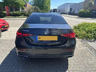 Mercedes C-klasse C220d AMG/RADAR/LEDER/360CAM/BOMVOL SCHADEVRIJ! DAMAGED FREE! picture 4