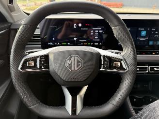 MG EHS NEW MODEL! 1.5 PHEV 272PK Aut. Luxury picture 20