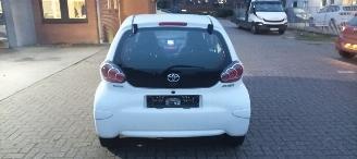 Toyota Aygo Bj:09-2013 1.0-VVT-i Navi Airco Led Elektrische ramen Orginele Toyota inklapbare TomTom navigatie Centrale vergrendeling met afstandsbediening picture 4