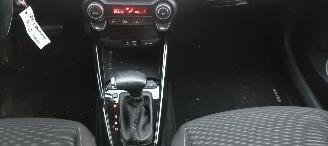 Kia Rio Dream-Team 1.4 Benzine Automaat Navigatie Climatecontrol Stoelverwarming Lichtautomaat Privacyglas Stuurwiel met verwarming Achteruitrijcamera picture 19