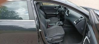Kia Ceed 1.6-CRDI 136pk Navigatie Leder Sportstoelen Memory Full-Led koplampen Led achterlichten Climatecontrol CruiseControl Stoelverwarming Lichtautomaat Regensensor Drivelane assistent jbl Sound system blindspot Elektrische achterklep Achteruitrijcamera picture 14