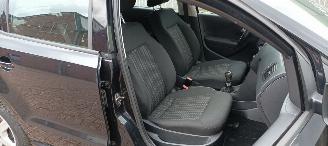 Volkswagen Polo 1.4 TDI DPF Euro6 Climatecontrol frontradar Regensensor leren stuurwiel mistlampen Elektrische ramen Elektrische-spiegels met verwarming Centrale vergrendeling met afstandsbediening Start-Stop systeem 15-inch velgen picture 20