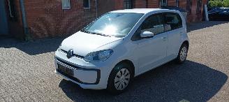Unfallwagen Volkswagen Up! 1.0-mpi 65pk Airconditioning Led verlichting Dab Audio Start-Stop Cruisecontrol Drivelane assistent navi-houder 2021/9