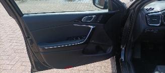 Kia Ceed Sportswagon 1.6-CRDI 136pk JBL Dab Navigatie Climatecontrol Leren Sportstoelen -Memory Elektrische-Achterklep Blindspot systeem Achteruitrijcamera Full-Led koplampen Led achterlichten picture 22