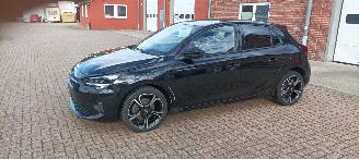 krockskadad bil auto Opel Corsa Bj:02-2022 GS-Line 1.2-Turbo Full-Led Led-Achterlichten Digitaal Cockpit Sport-modus Climatecontrol CruiseControl Stoelverwarming stuurwiel met verwarming Privacy glas 4xElektrische ramen Elektrische-spiegels Blindspot systeem Achteruitrijcamera Dimmende 2022/2