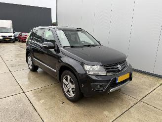 damaged passenger cars Suzuki Grand-vitara 2.4 EXCLUSIEF  4x4  AUTOMAAT-LEDER-SCHUIFDAK 2013/7