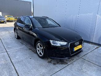 uszkodzony samochody osobowe Audi A4 2.0 TDI Design Pro Line AUTOMAAT-NAVI-PDC 2017/5