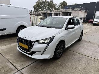skadebil auto Peugeot 208 1.2 PureTech Blue Lease Active 2021/4