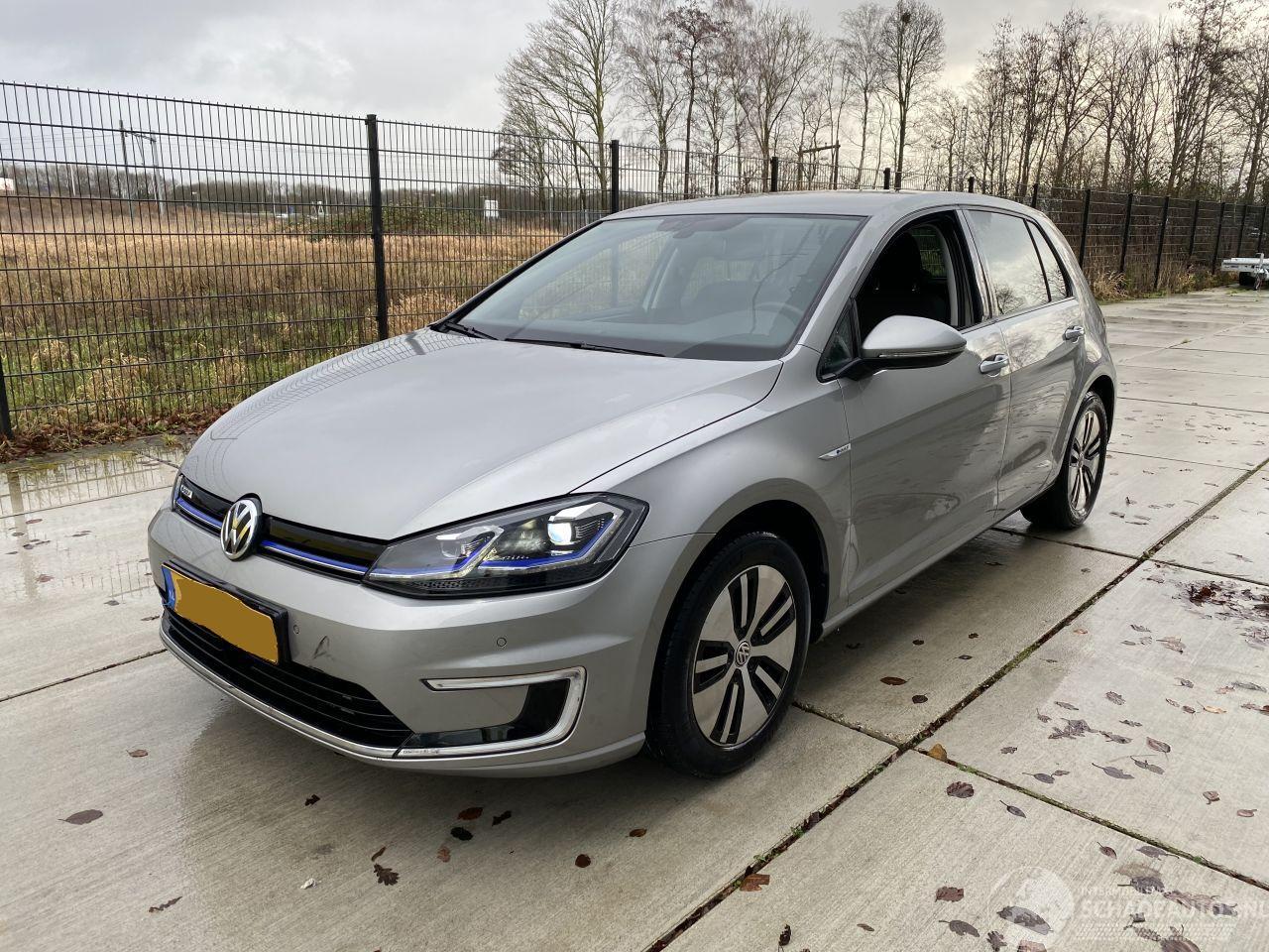 Volkswagen e-Golf NAVI-PDC-LED