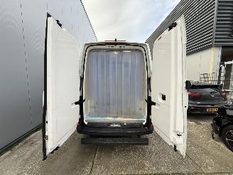 Volkswagen Crafter 35 2.0tdi L5H4 140PK - DSG - KOELWAGEN - CAMERA - CRUISE picture 9