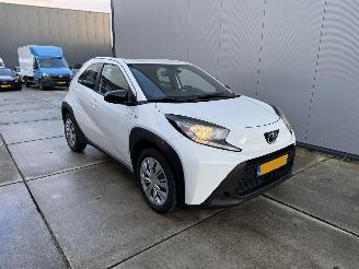 uszkodzony samochody osobowe Toyota Aygo X 1.0 VVT-i MT Play-CAMERA-CLIMA- NIEUWE AUTO !! 2025/12