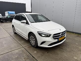 Mercedes B-klasse 200 d AUTOMAAT -CAMERA-PDC-NAVI picture 2