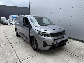 skadebil bedrijf Opel Combo 1.5 BlueHDi 130 S&S L2 AUTOMAAT - CAMERA - 131PK - LED 2024/12