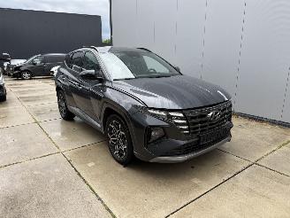 Unfallwagen Hyundai Tucson 1.6 T-GDI HEV Comfort-CLIMA-PDC-CRUISE-CAMERA-NAVI 2023/11