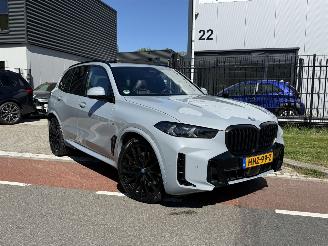 skadebil auto BMW X5 xDrive50e HUD - SKYLOUNGE - IONIC GLOW - BOWERS&WILKINS 2024/2