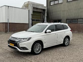  Mitsubishi Outlander 2.4 PHEV Intense + Schuifdak 4x4 2019/1