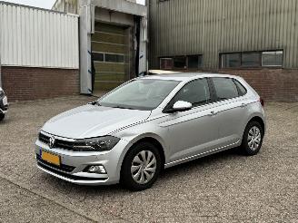 Schadeauto Volkswagen Polo 1.6 Tdi Comfortline Navi 2018/7