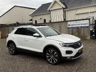 Auto incidentate Volkswagen T-Roc 2.0 TSI 190Pk 4Motion DSG Sport Pano Beats 2017/11