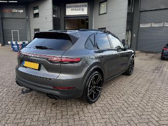 Porsche Cayenne 3.0 E-HYBRID 422Pk Pano Softclose Bose 360Camera Head-Up picture 3