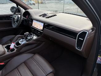 Porsche Cayenne 3.0 E-HYBRID 422Pk Pano Softclose Bose 360Camera Head-Up picture 17