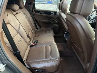 Porsche Cayenne 3.0 E-HYBRID 422Pk Pano Softclose Bose 360Camera Head-Up picture 14