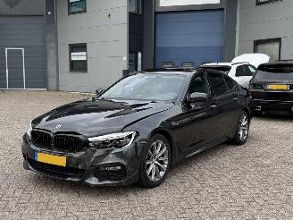 BMW 5-serie 530D M-Pakket High Executive Harman Kardon picture 2