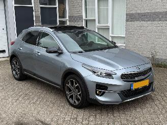 damaged passenger cars Kia Xceed 1.4 T-GDI Automaat ExecutiveLine 2020/2