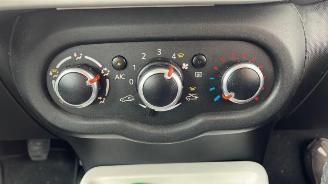 Renault Twingo Twingo III (AH), Hatchback 5-drs, 2014 1.0 SCe 70 12V picture 14