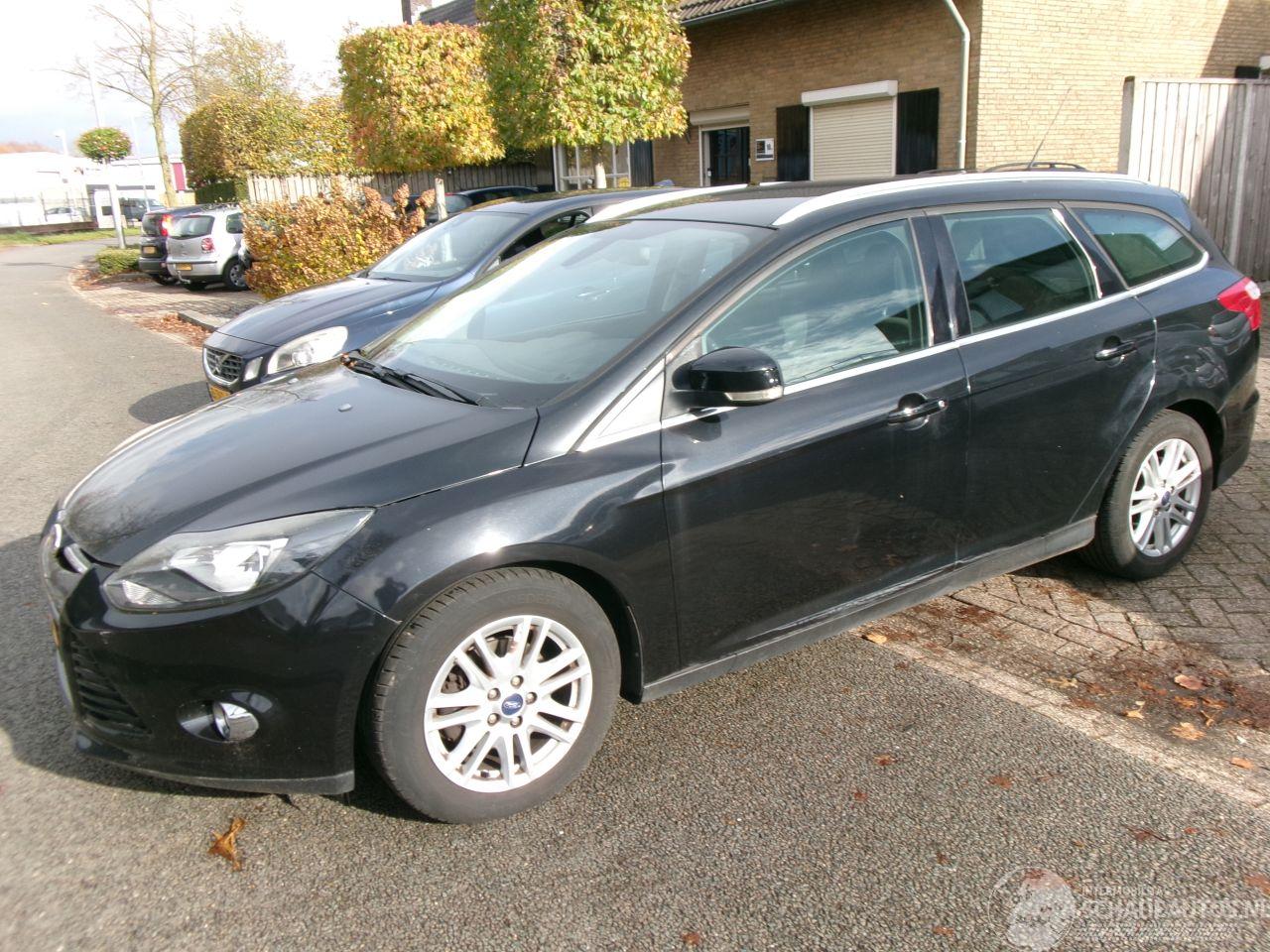 Ford Focus TITANIUM CLIMA NAVI