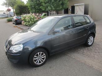 Damaged car Volkswagen Polo 1.2 TRENDLINE 5 DEURS AIRCO 2009/1