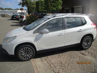 skadebil auto Peugeot 2008 1.6 VTI ACTIVE 2014/10