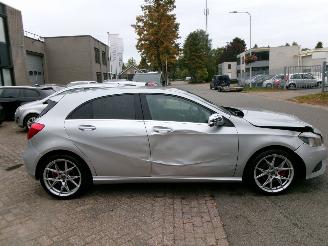 Mercedes A-klasse 180 AMBITION AIRCO NAVI picture 5