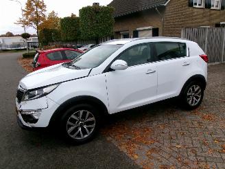 krockskadad bil auto Kia Sportage 1.6 GDI BUSINESSLINE CLIMA NAVI 2014/4