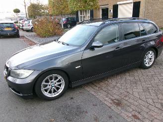 skadebil auto BMW 3-serie 318 I BUSINESS LINE CLIMA NAVI 2008/2