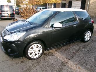 Damaged car Citroën DS3 1.6 SO CHIC CLIMA 2010/5